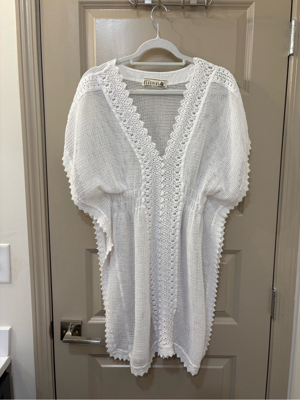 White Cotton Crochet V-Neck Cover-Up by Resort Wear Seaspice, size L